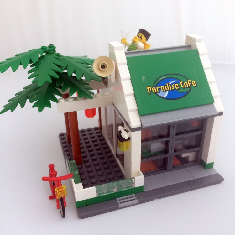 Lego MOC Paradise Cafe